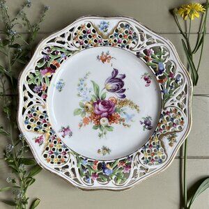 Chateau Dresden Royal Dresner Art Schumann Dresden Bavaria Dessert Plate 8.25"